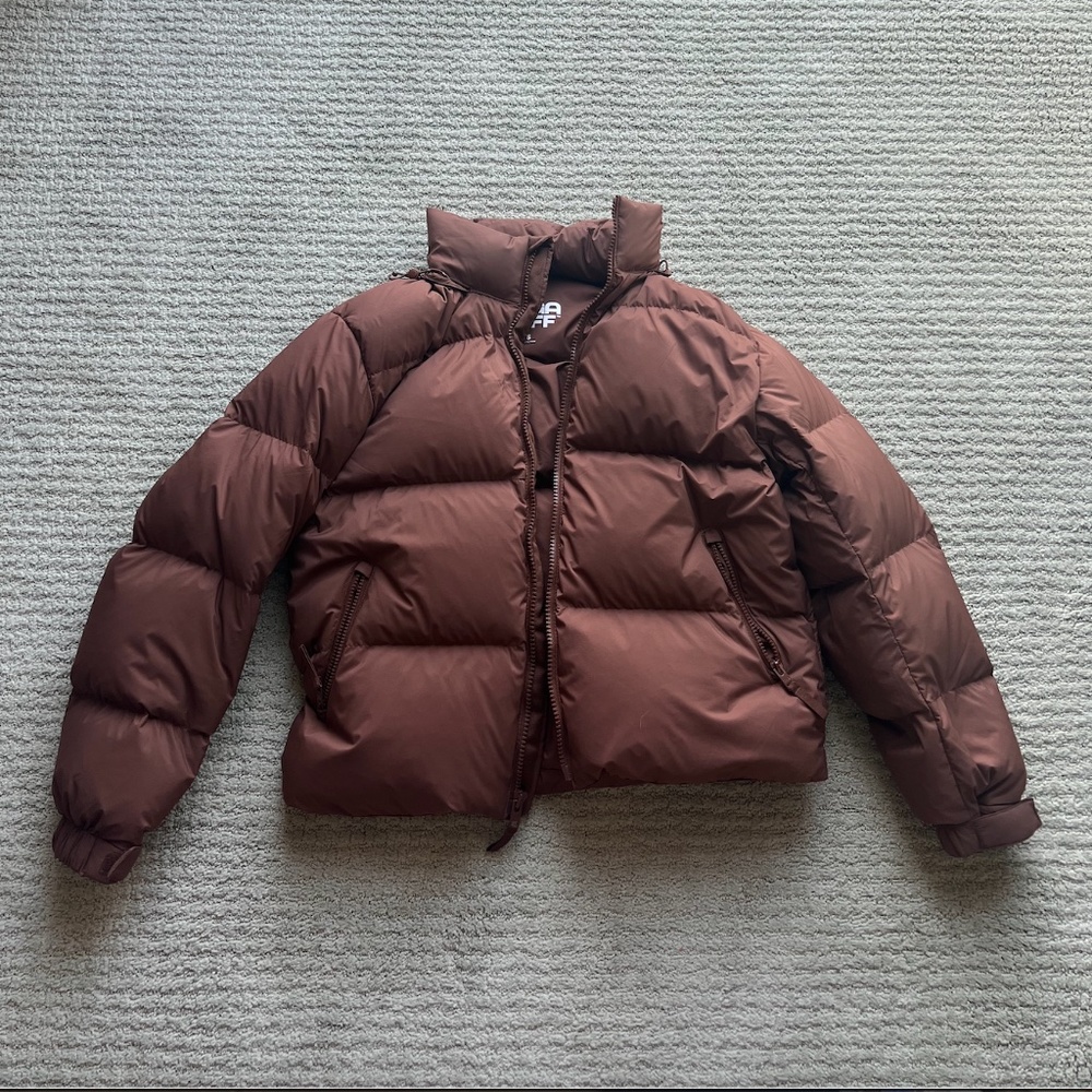 NWOT Aritzia Mega Puff